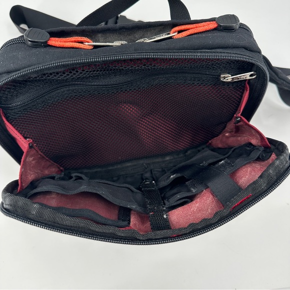 Vintage REI Lumbar Fanny Hip Pack Waist Bag Sling Crossbody Hiking Backpacking - Picture 6 of 16